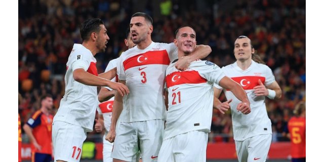 Türkiye, İspanya Deplasmanında Geri Dönüp Play-Off’u Garantiledi: 22 Beraberlik